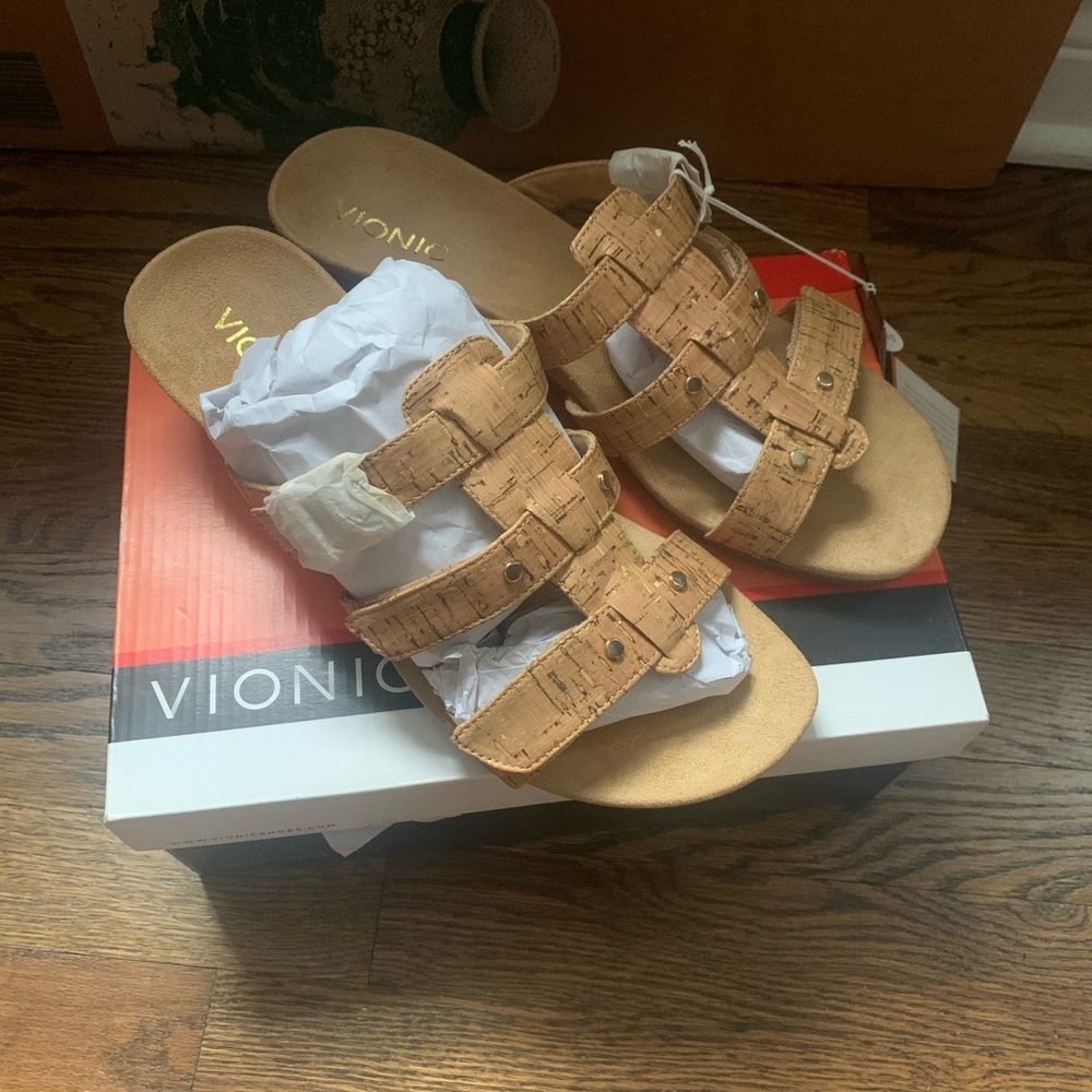 Vionic Women's Orthaheel Wedge Adjustable Strap Sandal